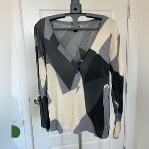 Volcom lightweight sweater, fits like a small